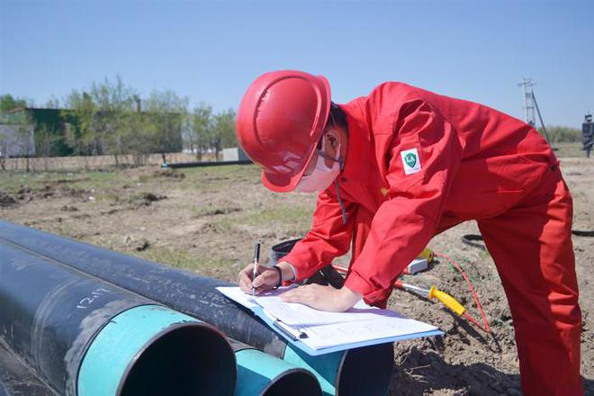 油田首個(gè)！大慶這個(gè)采油廠為地下管道加了“安全網(wǎng)”